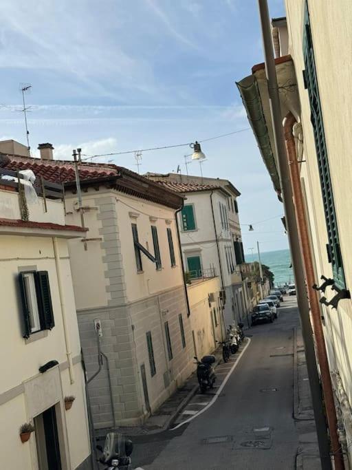La Casa Di Nonno Roberto By Rentbeat Apartment Livorno Ruang foto