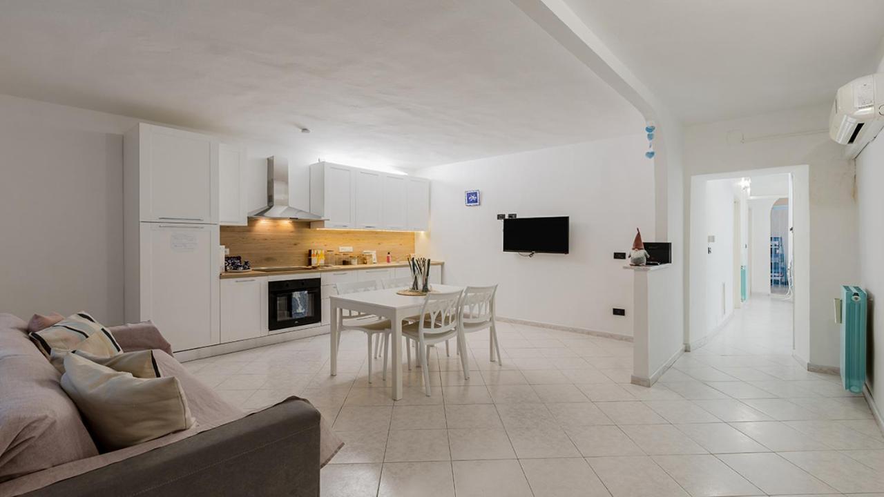 La Casa Di Nonno Roberto By Rentbeat Apartment Livorno Bagian luar foto
